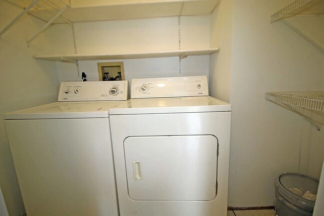 Building Photo - 346 Wilmington Dr