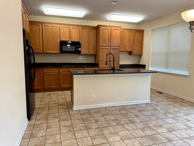 Building Photo - 738 Spires Dr