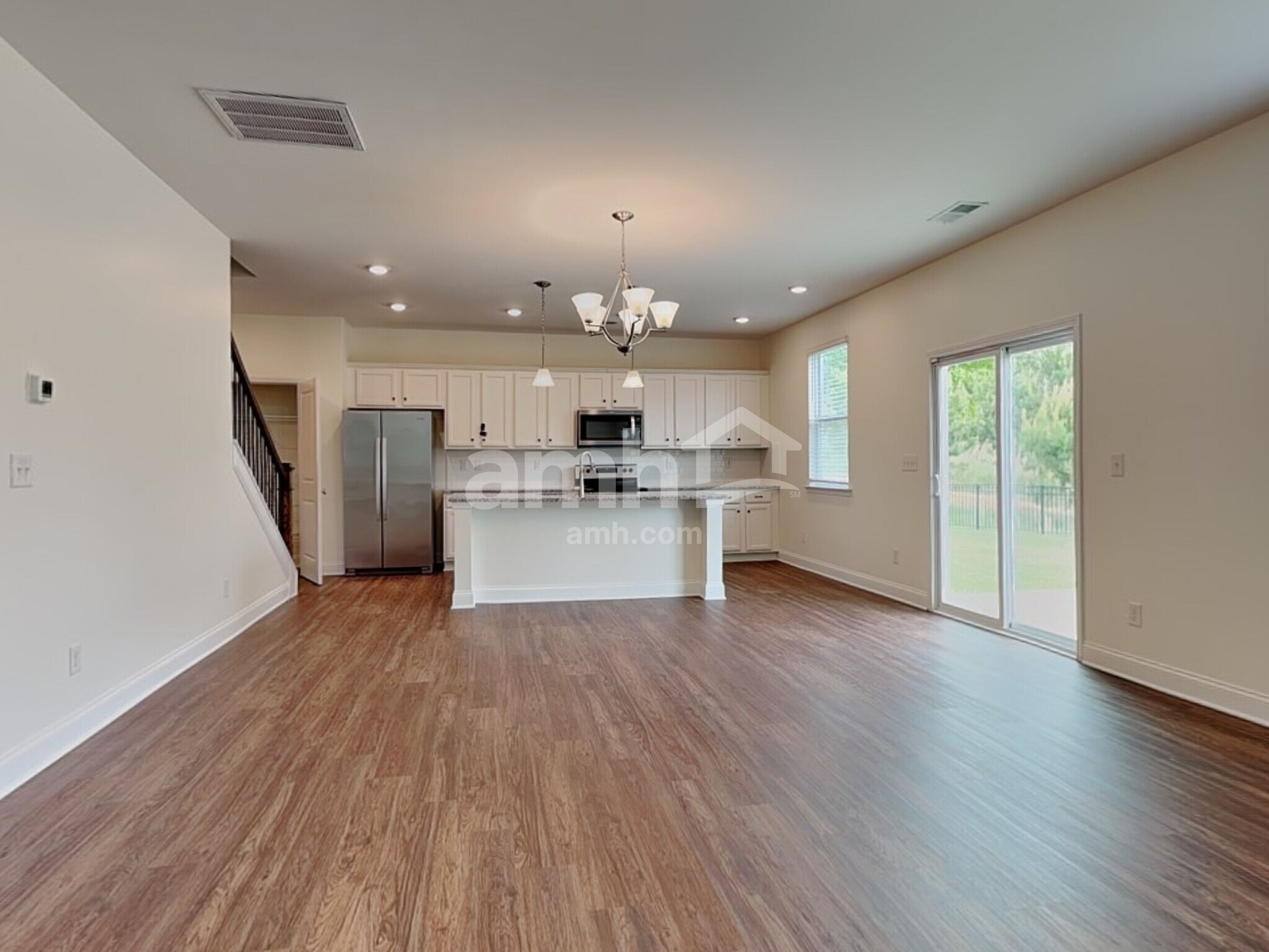 Building Photo - 155 Twin River Dr