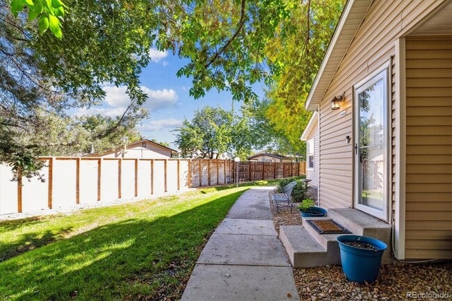 Building Photo - 8468 Everett Way