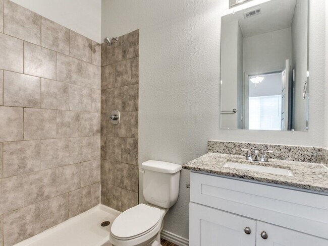Building Photo - 3331 Brambleton Hill Pl.