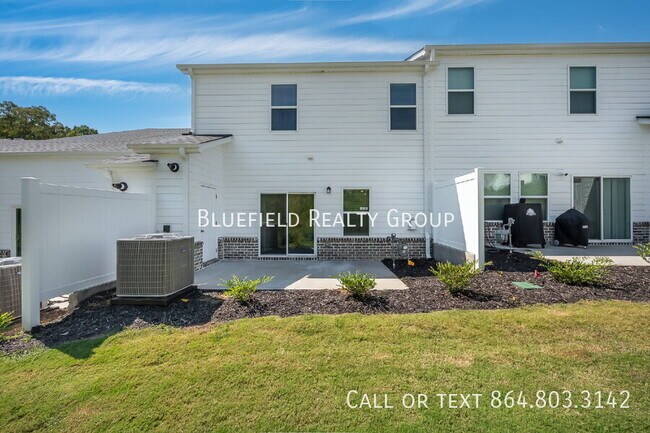 Building Photo - 69 Galley Ln