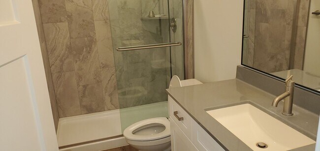 Building Photo - 5 bd, 3 ba house SW Columbia, quick access to providence, just south of Rockbridge school