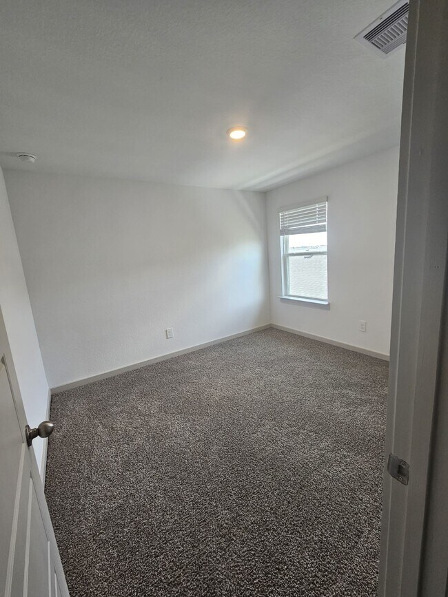 Building Photo - 12816 Heddington Grv Ln