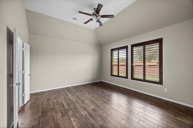 Building Photo - 23831 Villa Lisa Dr
