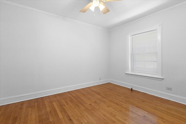 Building Photo - 811 Dobson St