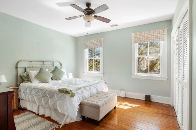 Building Photo - 56 Gadsden St