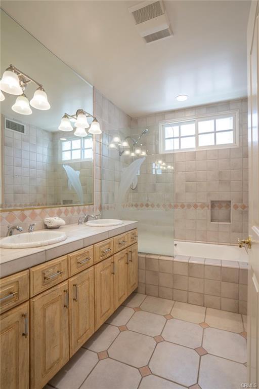 Building Photo - 4063 Benedict Canyon Dr