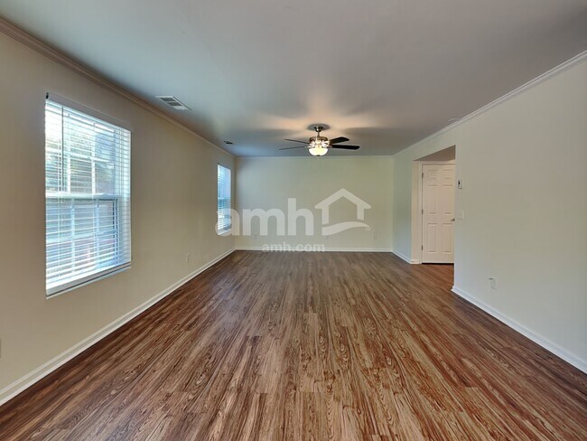 Building Photo - 1861 Cottage Grove Way