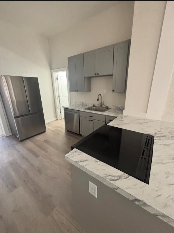 Building Photo - 654 S Colorado St