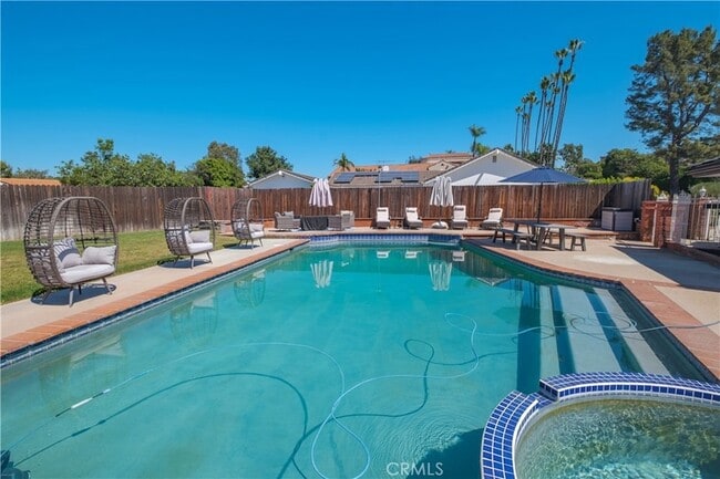 Building Photo - 9109 La Alba Dr