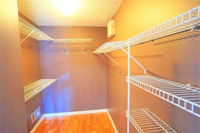 Building Photo - 11110 Windpoint Dr