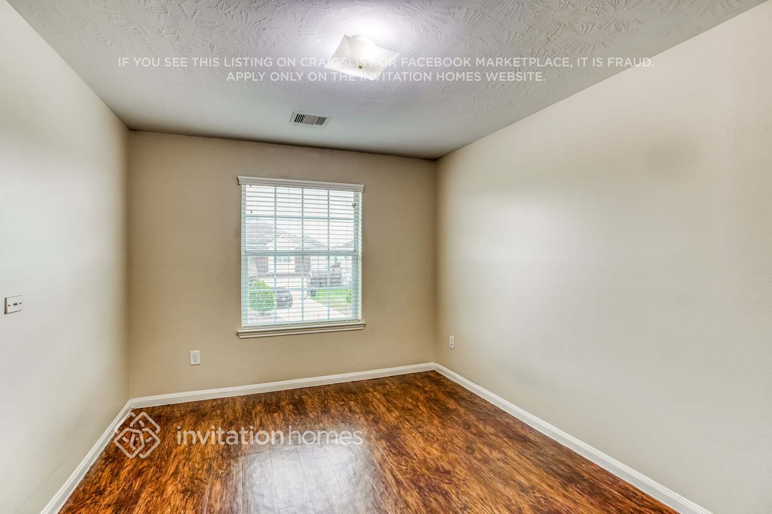 Building Photo - 12631 Mountain Daisy Rd