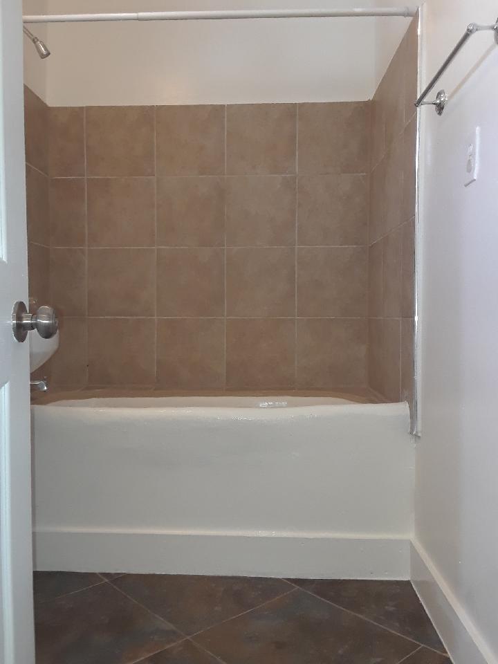 Building Photo - 1660 1/2 Murchison St