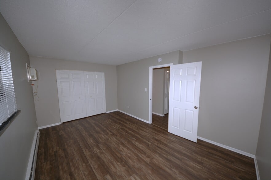 Building Photo - 7335 Tiffany Dr