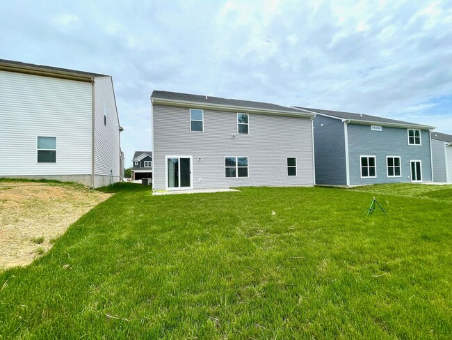Building Photo - Gorgeous New Construction Home!