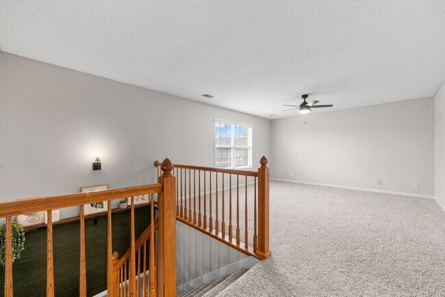 Building Photo - 1438 Addison Dr