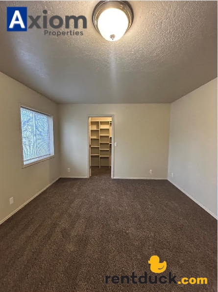 Building Photo - 1819 S Von Elm St