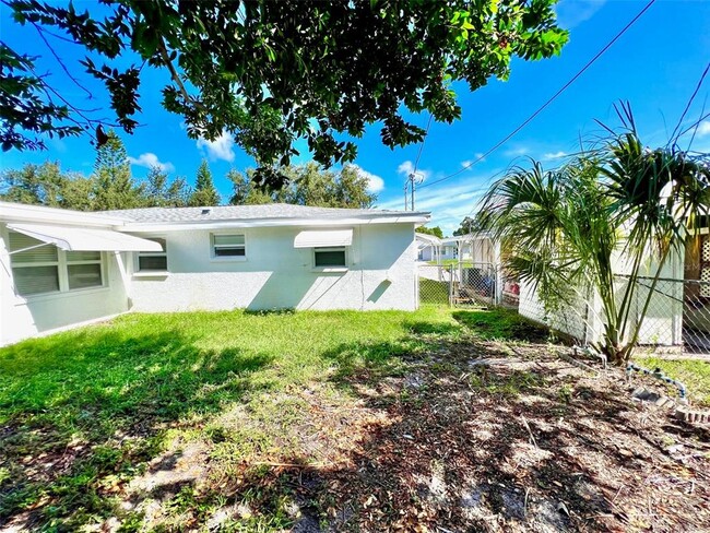 Building Photo - 4640 Taray Ln