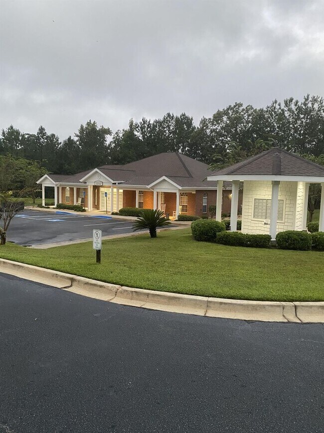 Building Photo - 241 Cove Landing Drive - 111104