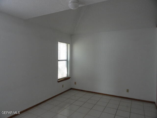 Building Photo - 1101 Sun Shadow Dr