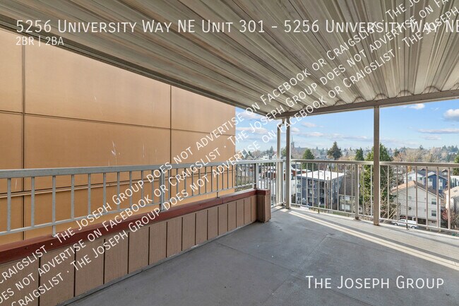 Building Photo - 5256 University Wy NE