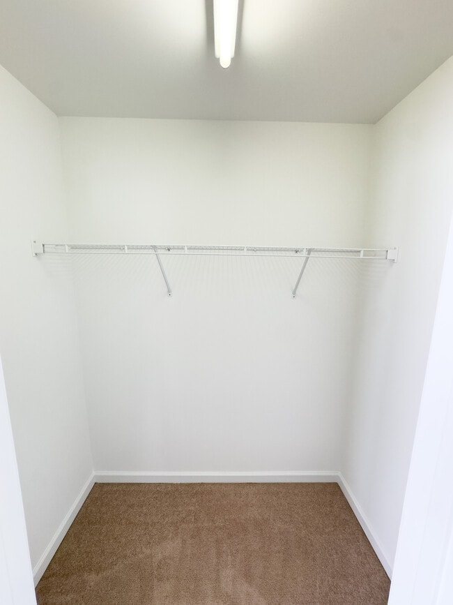 Building Photo - 2047 Sinclair Trce