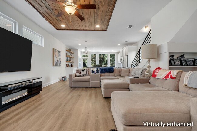 Building Photo - 458 Grand Oaks Rd