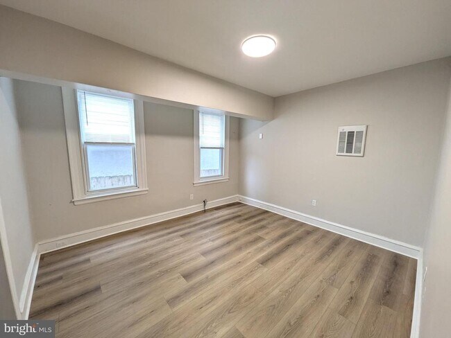 Building Photo - 5750 Rising Sun Ave