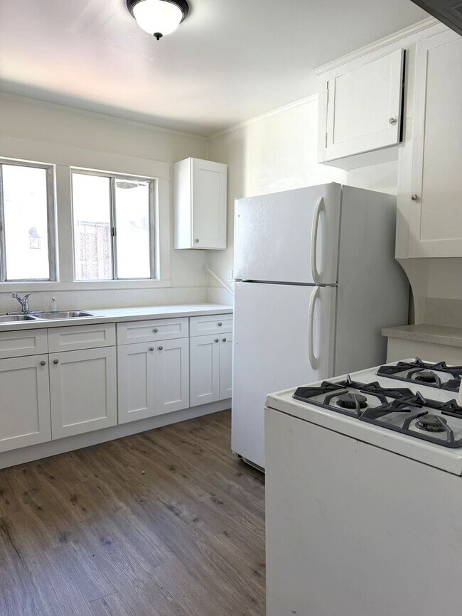 Building Photo - 469