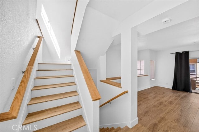 Building Photo - 14099 Lemoli Ave