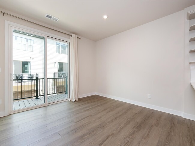 Building Photo - 413 Spearfield Ln
