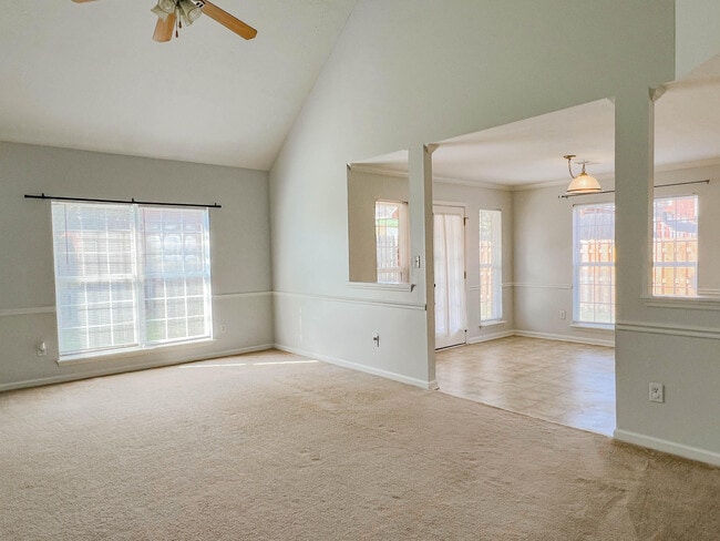 Building Photo - 6117 Independence Way