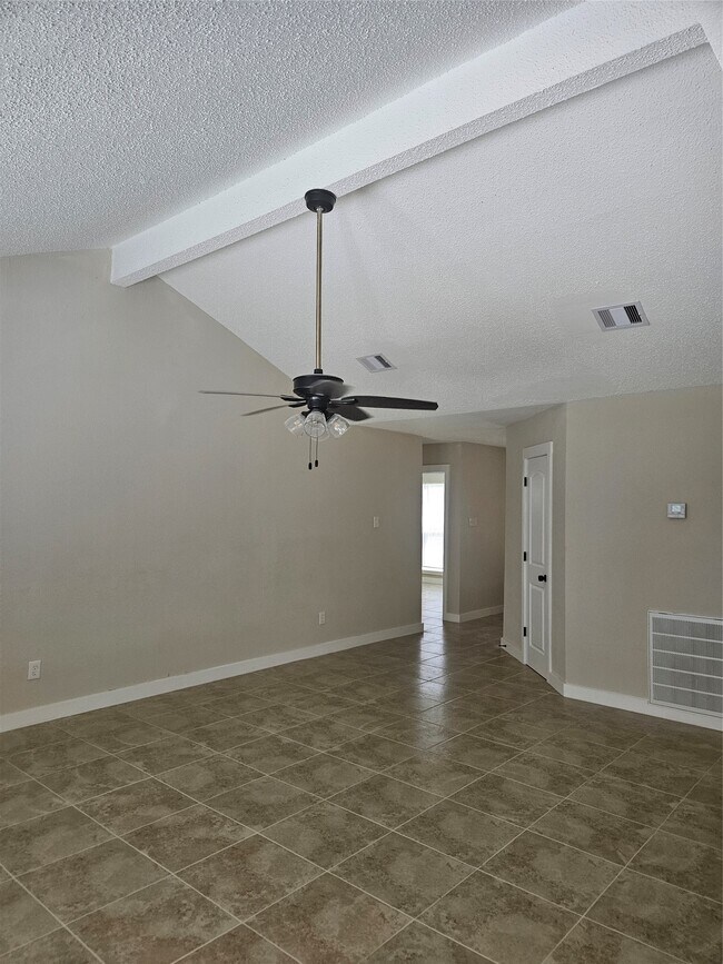 Building Photo - 4920 Deerwood Cir