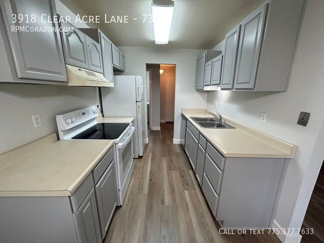 Building Photo - 3918 Clear Acre Ln