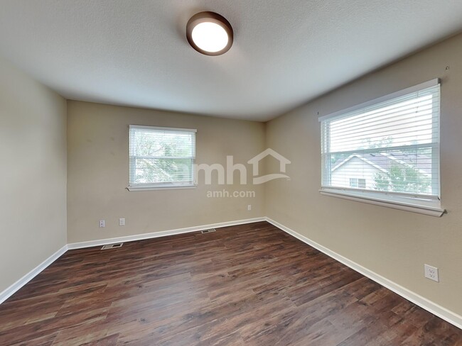 Building Photo - 6565 Monaco Dr