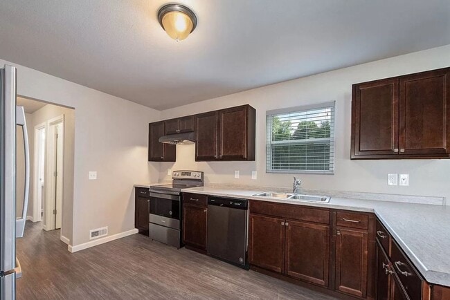 Building Photo - Newer Home for Lease in Richland