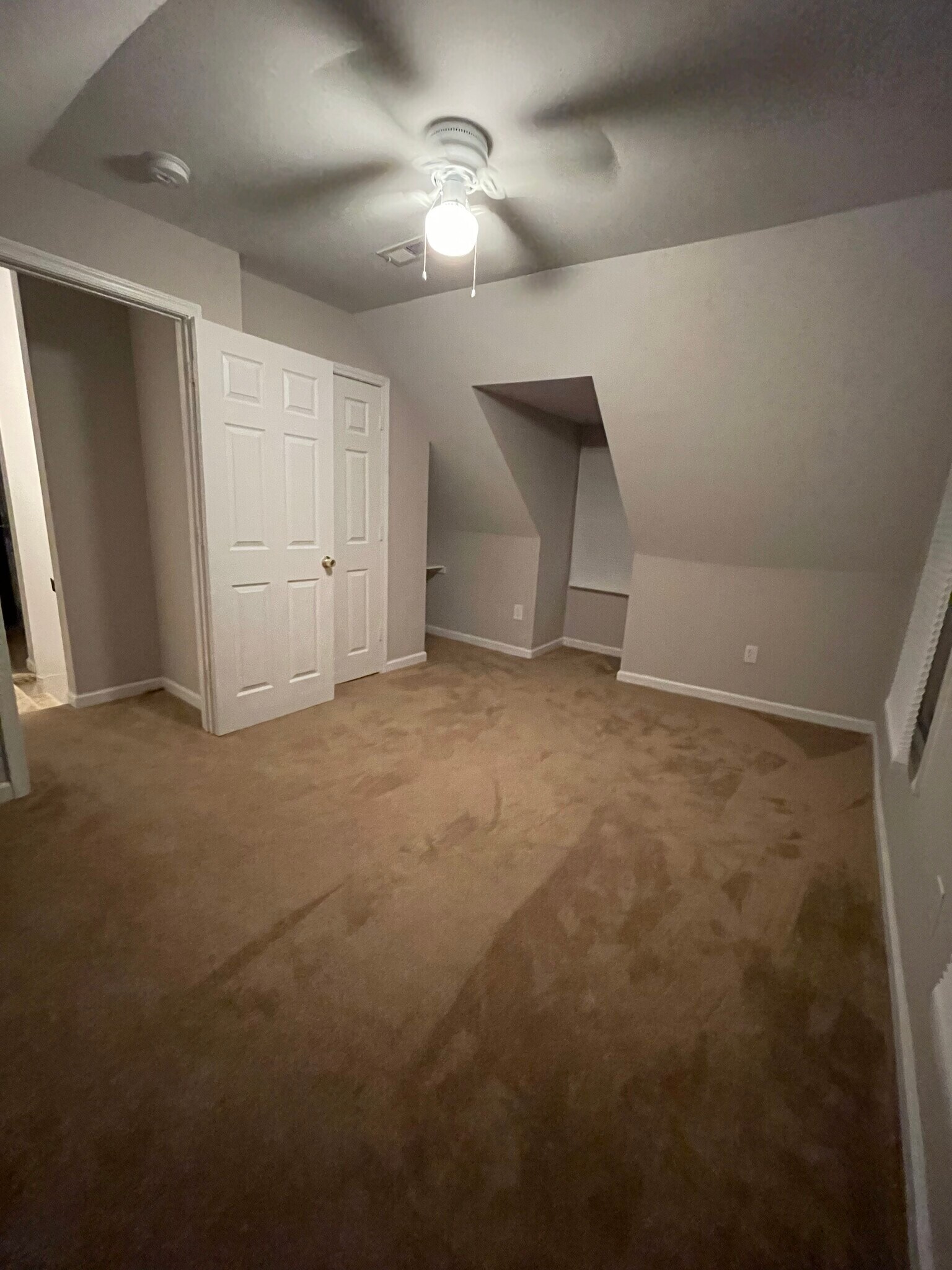 3rd bedroom (upstairs ) - 9224 Robin Rd