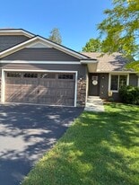 Building Photo - 2850 Swallowtail Ct