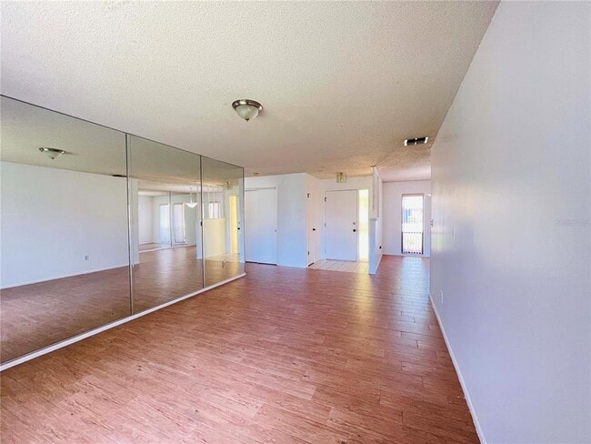 Building Photo - 428 Breakwater Dr