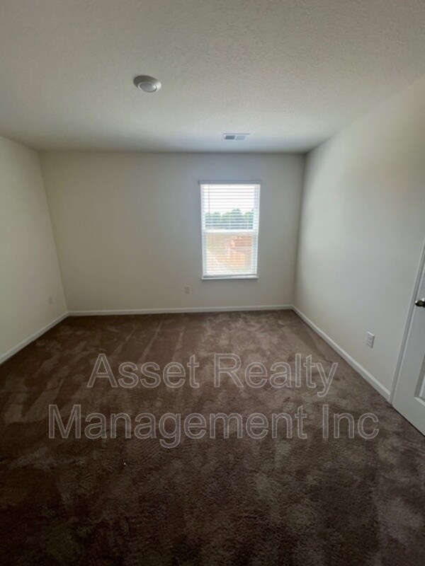 Building Photo - 3031 Nicole Cir
