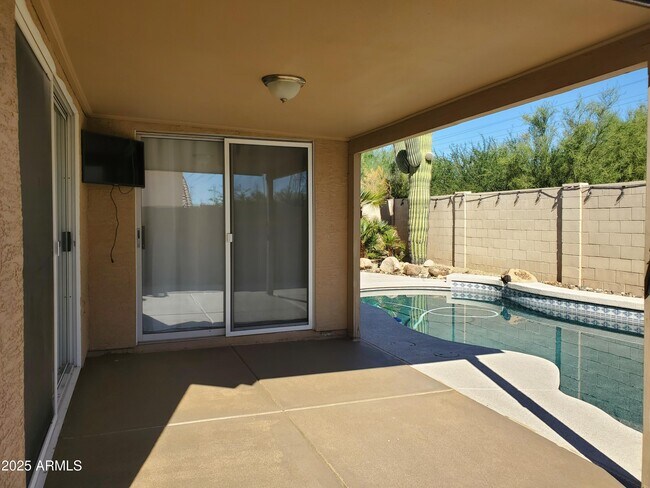 Building Photo - 12059 N 110th St