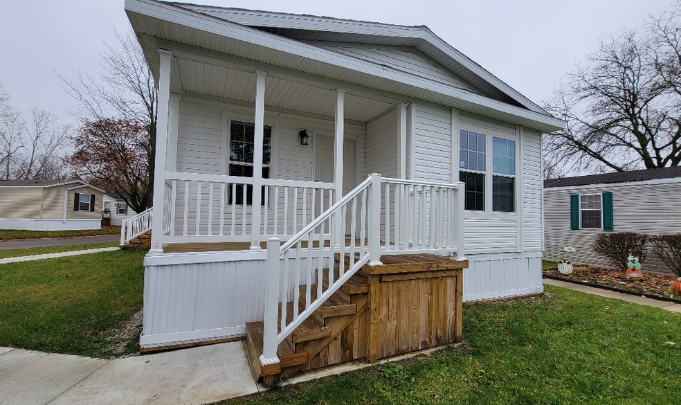 Building Photo - 49497 Au Lac Dr E
