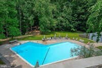 Building Photo - 2900 Monterey Ct