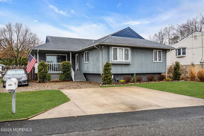 Building Photo - 658 Driftwood Pl