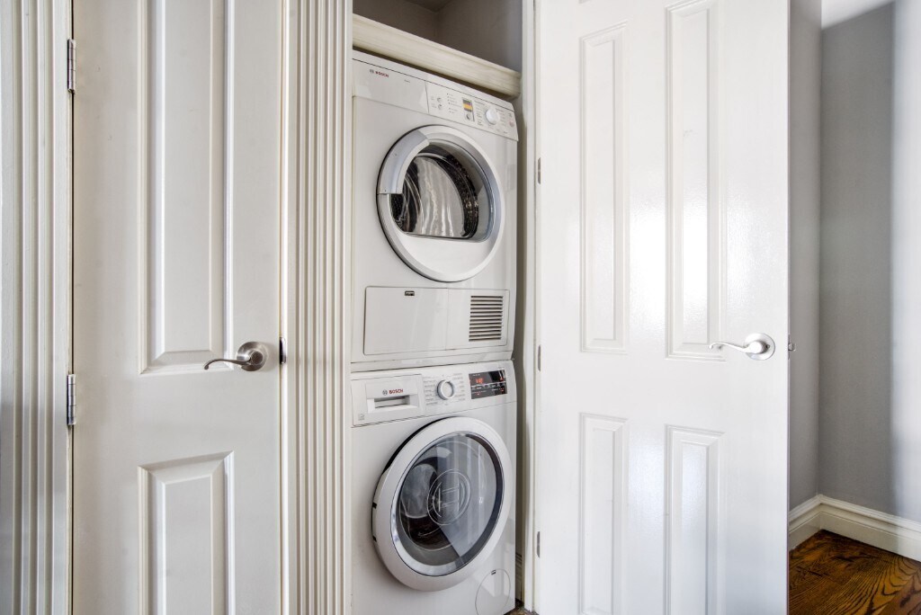 Building Photo - 218 Avenue A