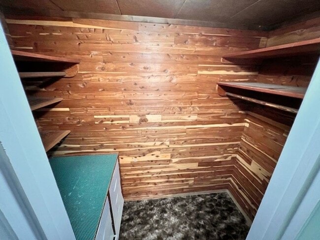 Building Photo - 9996 - Procurement Properties