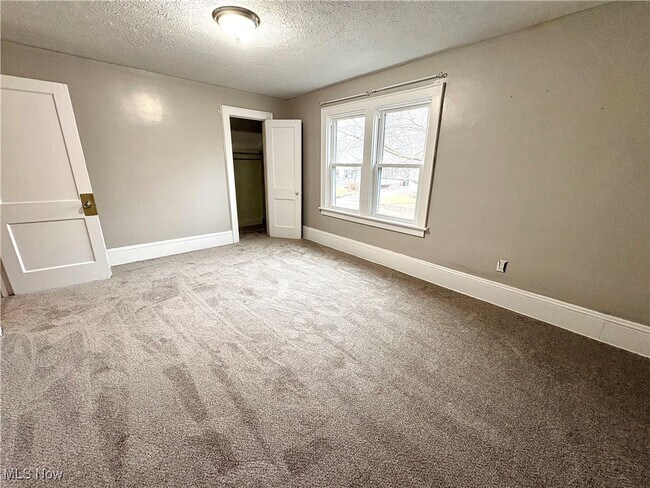 Building Photo - 1174 Tampa Ave