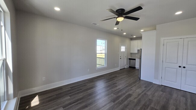 Building Photo - 3627 Park Blvd