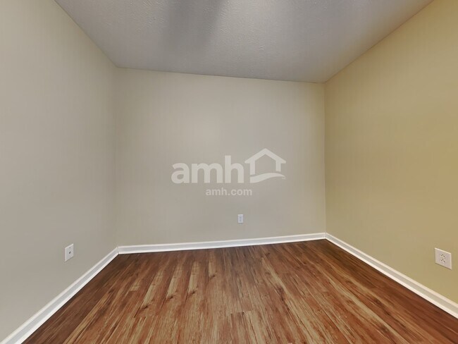 Building Photo - 1559 Lavender Ln